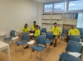 Sesión de la bolsa de empleo con socorristas de Marnin